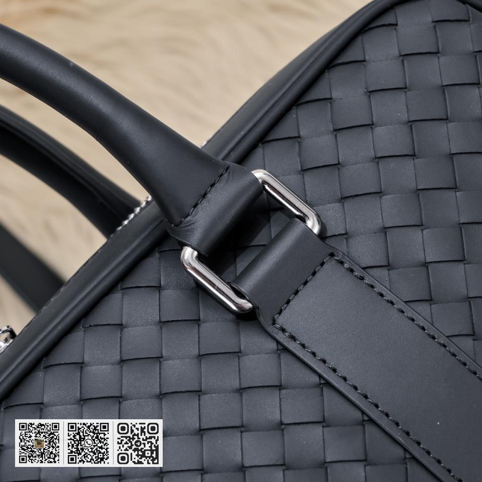 宝缇嘉BV-最新款男士公文包 - Image 4