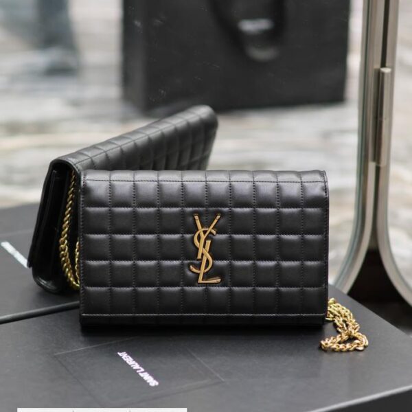 SAINT LAURENT CASSANDRE 链条包