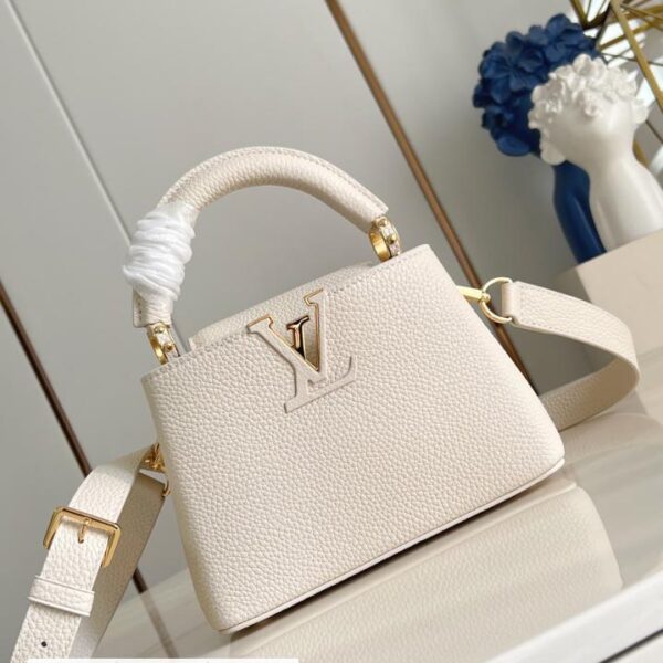 路易威登 顶级原单 M48865奶白金扣 Capucines 迷你手袋(F832)