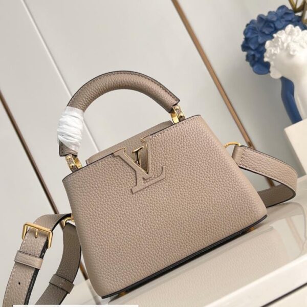 路易威登 顶级原单 M48865淡卡色 Capucines 迷你手袋(398A)