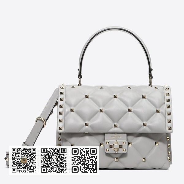 Valentino 浅灰色绗缝 Candystud 手提包