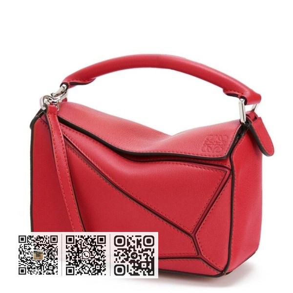 Loewe 红色小牛皮迷你 Puzzle 包