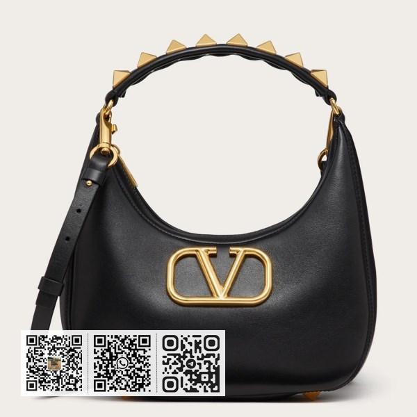 Valentino 铆钉标志黑色小牛皮 Hobo 包