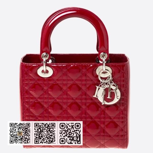 Dior 中 Lady Dior 红色漆皮包