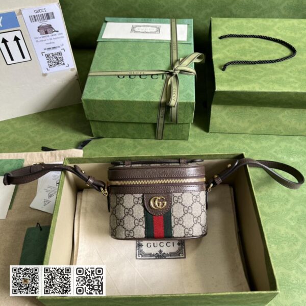 《配全套专柜绿色包装》GG全新时装系列