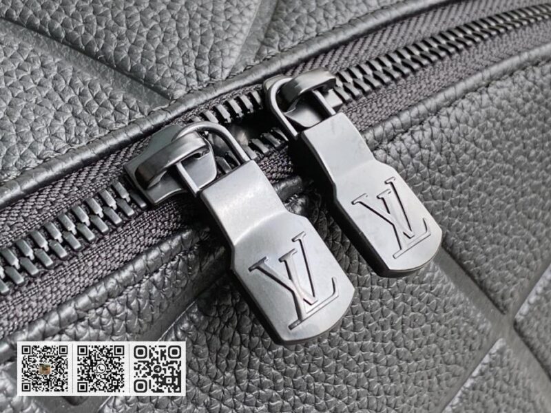 LV M21391黑色全皮 双肩包系列 - Image 3
