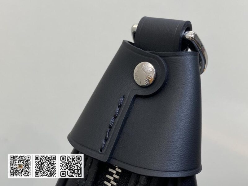 LV M11267黑色全皮 链条月亮包系列 - Image 17