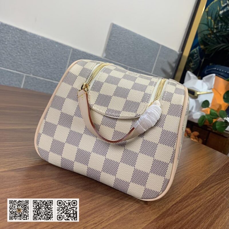 LV 47528白格 - Image 4