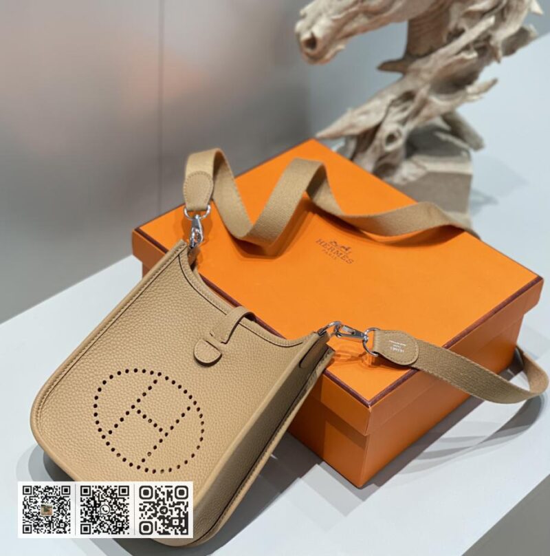 Hermes 新色｜奶茶色 .自配肩带 + togo牛皮 - Image 12