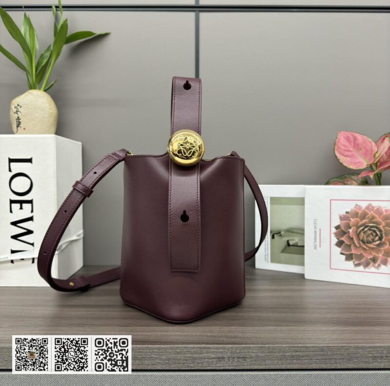 Loewe mini水桶包