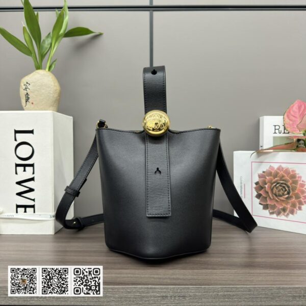 Loewe mini水桶包