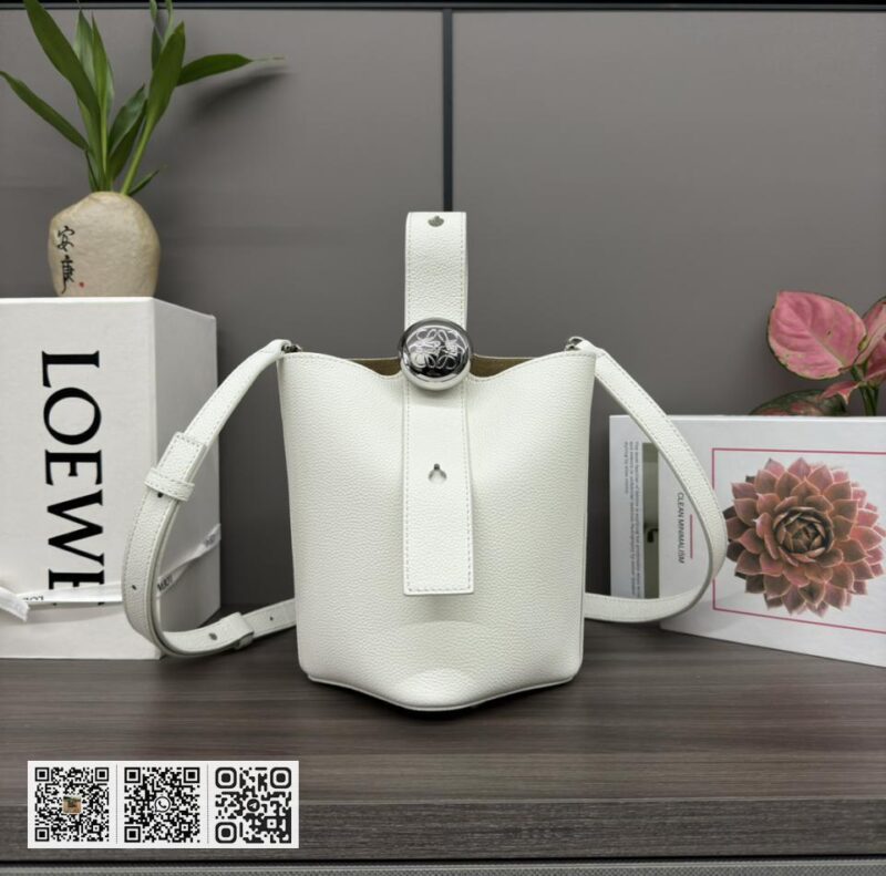Loewe mini水桶包