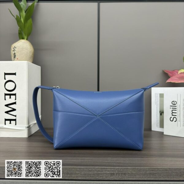 Loewe 亮面 盥洗包