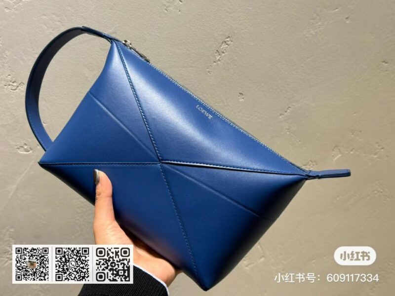 Loewe 亮面 盥洗包 - Image 13