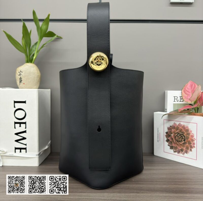 Loewe 中型水桶包