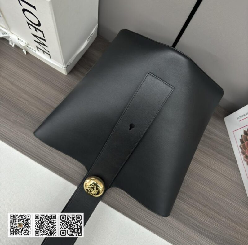 Loewe 中型水桶包 - Image 6