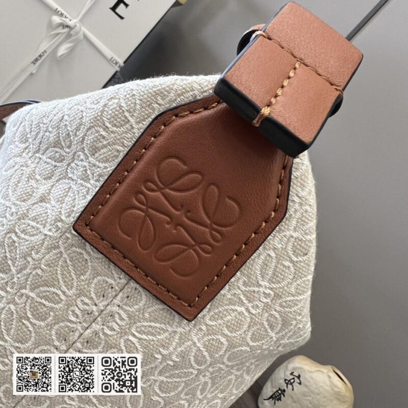 Loewe Cubi 字谜 - Image 6