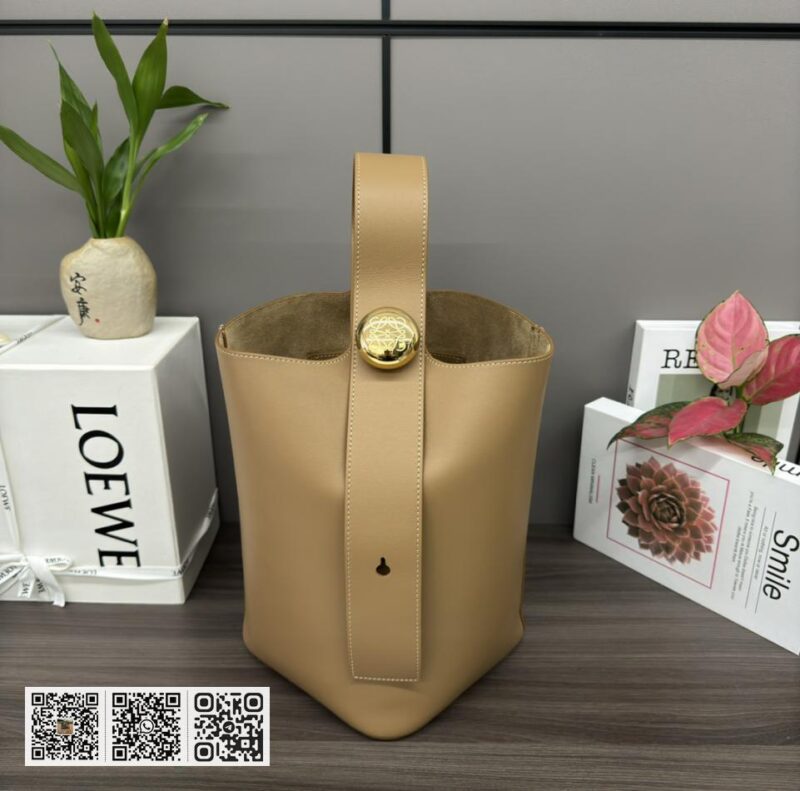 Loewe 中型水桶包 - Image 2