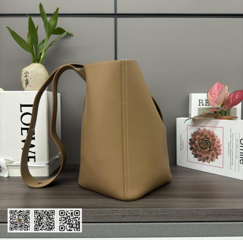 Loewe 中型水桶包 - Image 3