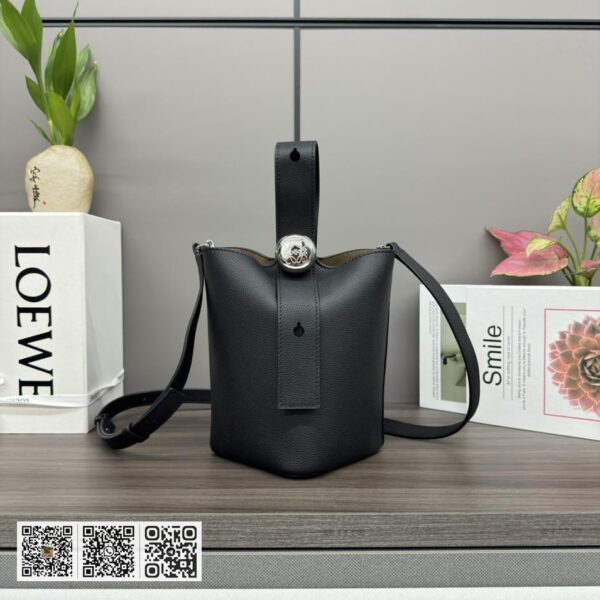 Loewe mini水桶包