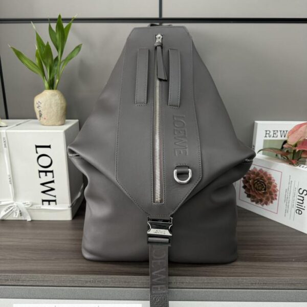 Loewe大号多功能背包