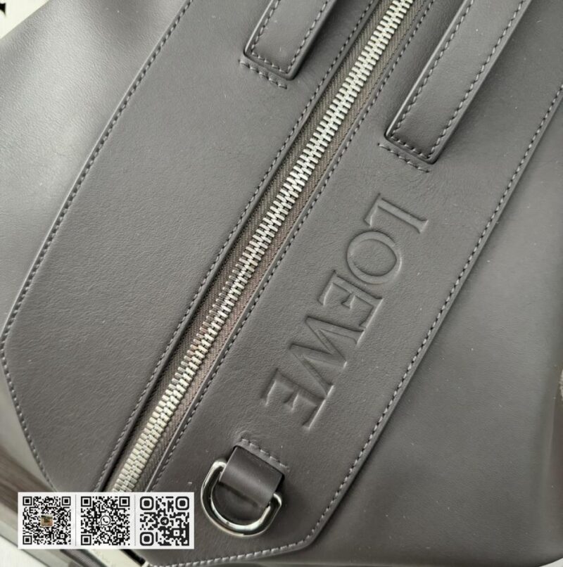 Loewe大号多功能背包 - Image 7