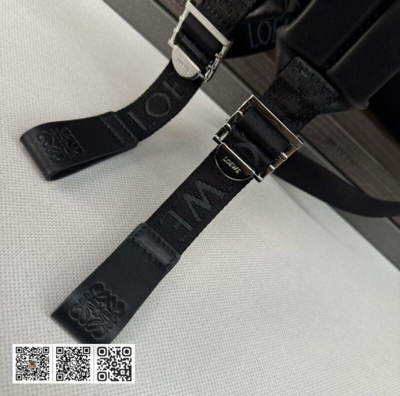 Loewe大号多功能背包 - Image 9