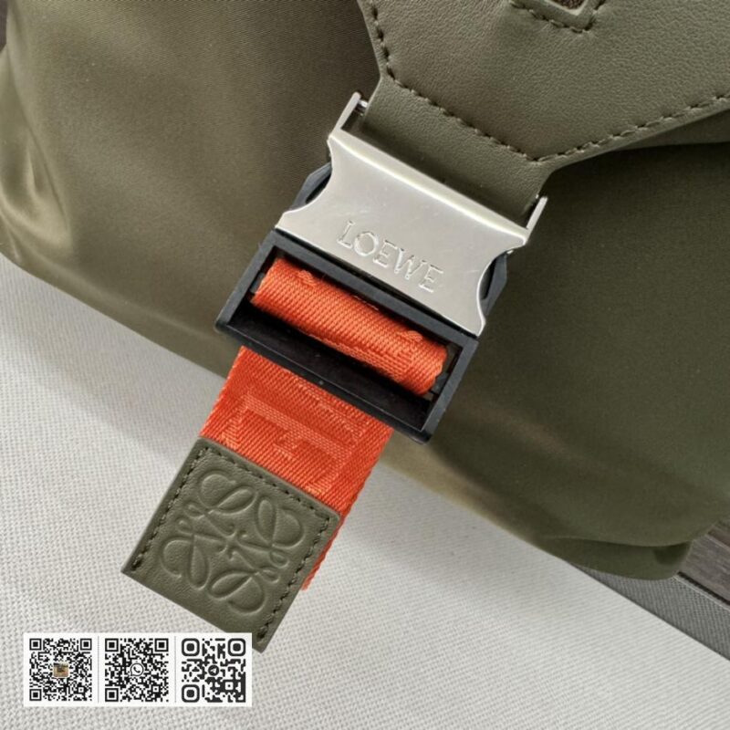 Loewe大号多功能背包 - Image 5