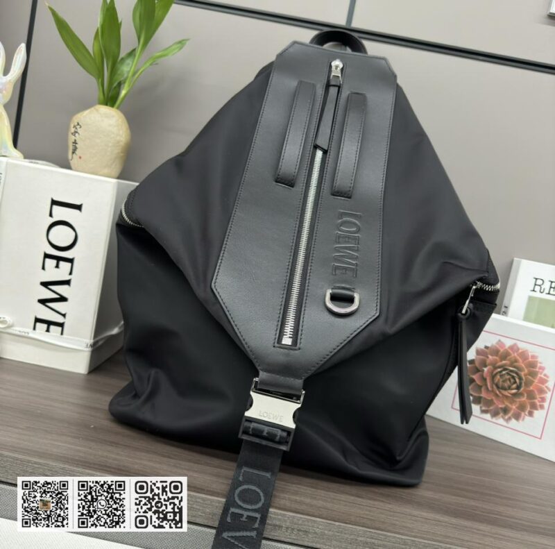 Loewe大号多功能背包 - Image 9