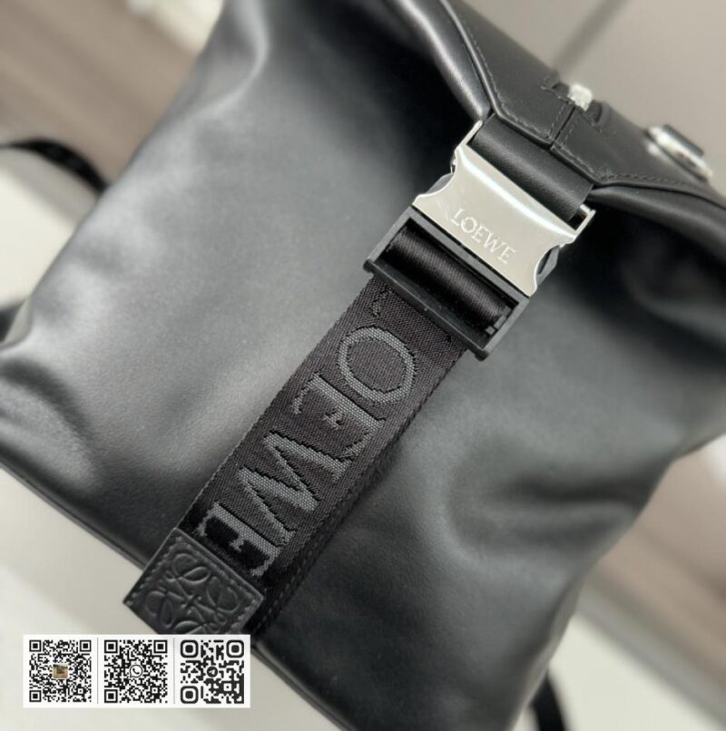 Loewe 小号经典背包 - Image 5