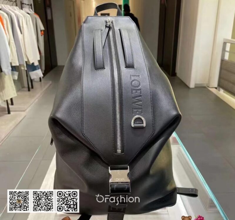 Loewe 小号经典背包 - Image 11