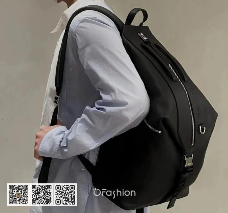 Loewe 小号经典背包 - Image 12