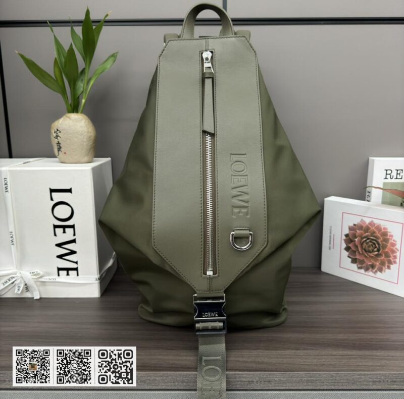 Loewe 小号经典背包 - Image 2