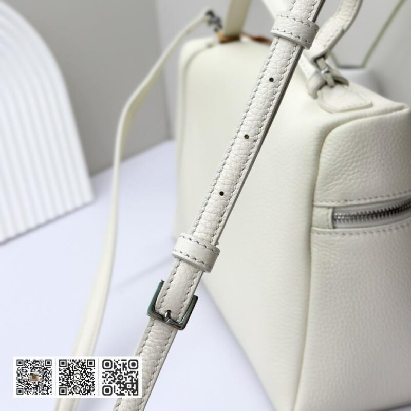 Loro Piana 嫩白色 - Image 6