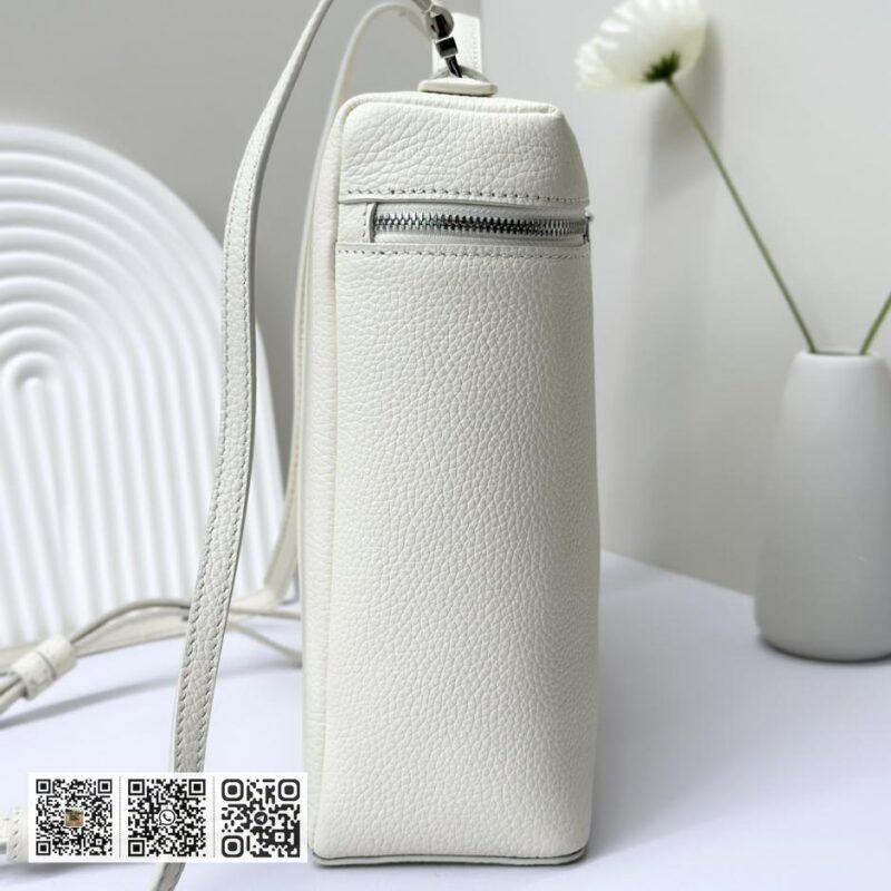 Loro Piana 嫩白色 - Image 2
