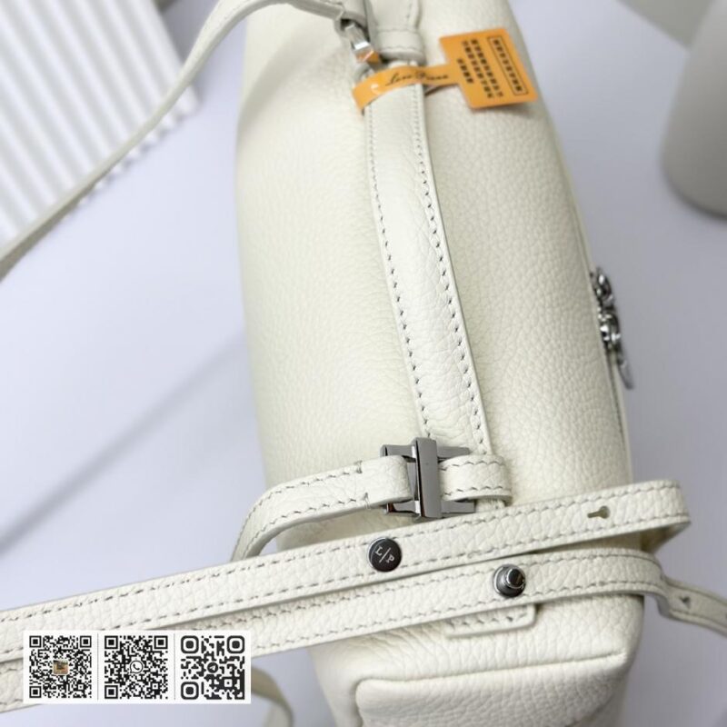 Loro Piana 嫩白色 - Image 6