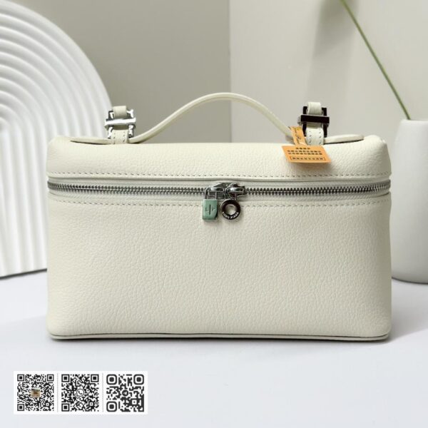 Loro Piana 嫩白色