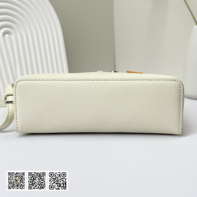 Loro Piana 嫩白色 - Image 4