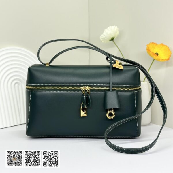 Loro Piana 孔雀绿平纹