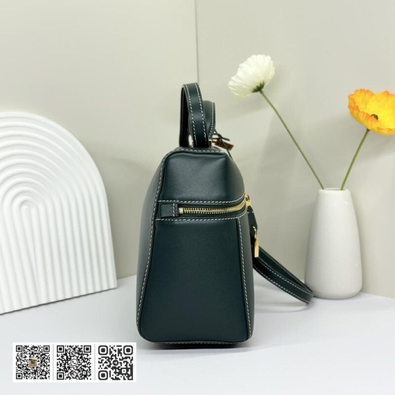 Loro Piana 孔雀绿平纹 - Image 2