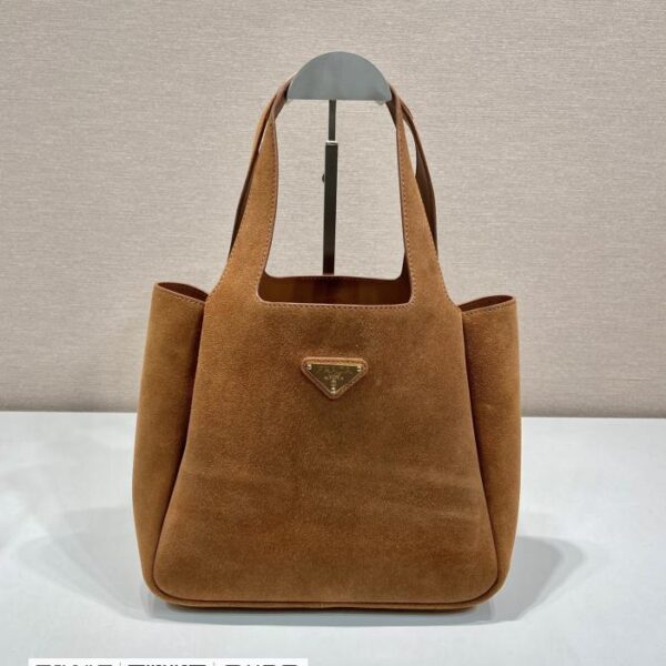 PRADA 磨砂皮菜篮 1BG335