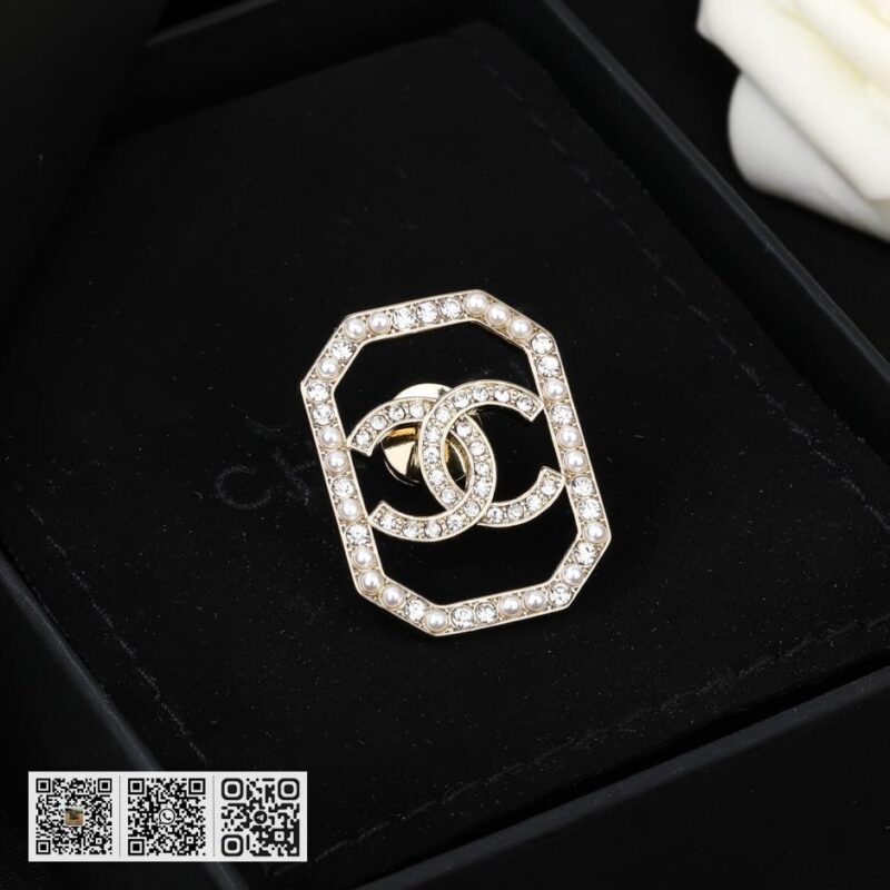 Chanel 秋冬 钻石 双C胸针 - Image 8