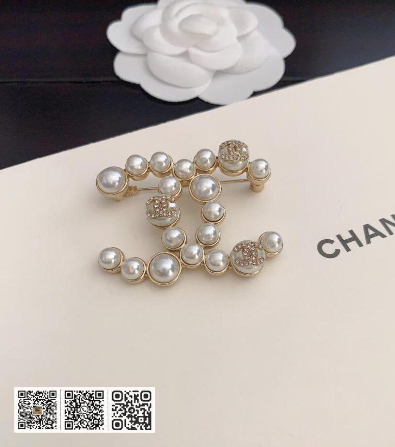Chanel 不规则珍珠cc胸针， - Image 4