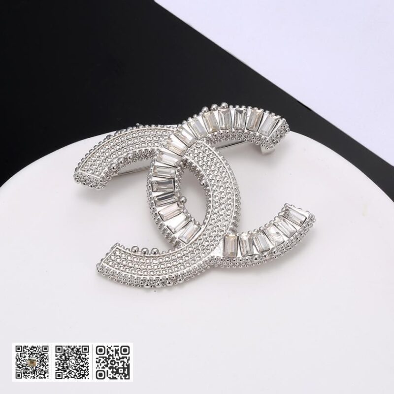 CHANEL Chanel字母胸针 - Image 3