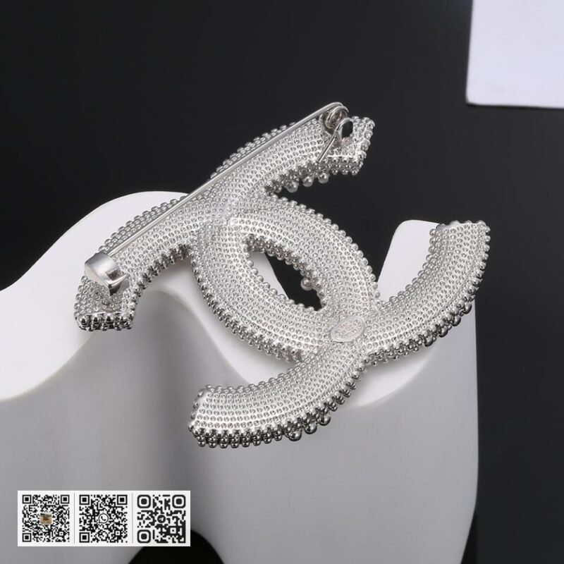 CHANEL Chanel字母胸针 - Image 4