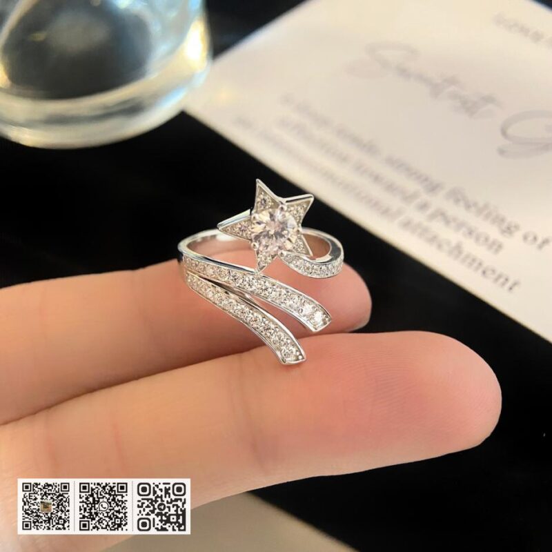 Chanel 彗星戒指