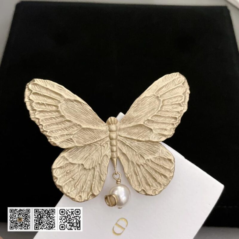 Chanel 蝴蝶发夹 - Image 4