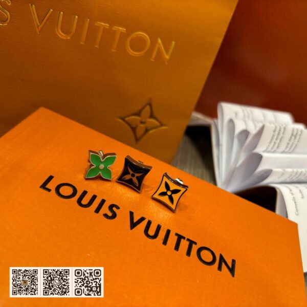 LV 不锈钢耳环三件组