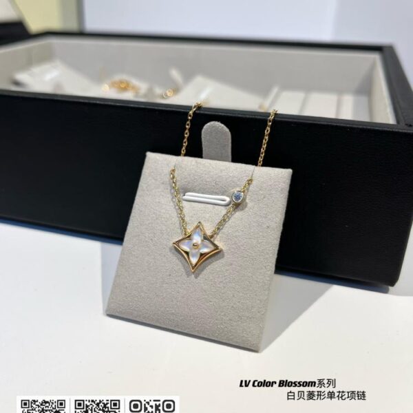 LV Color Blossom系列