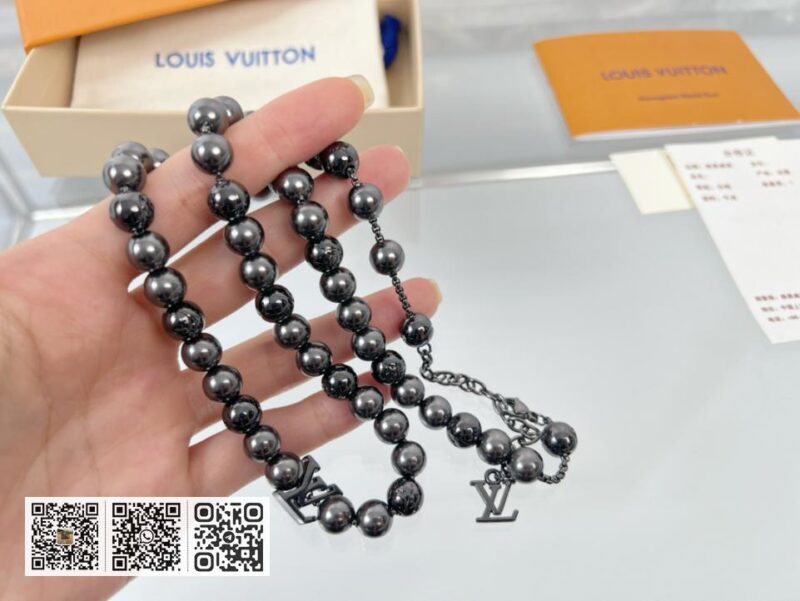 LV 珍珠手链 - Image 8